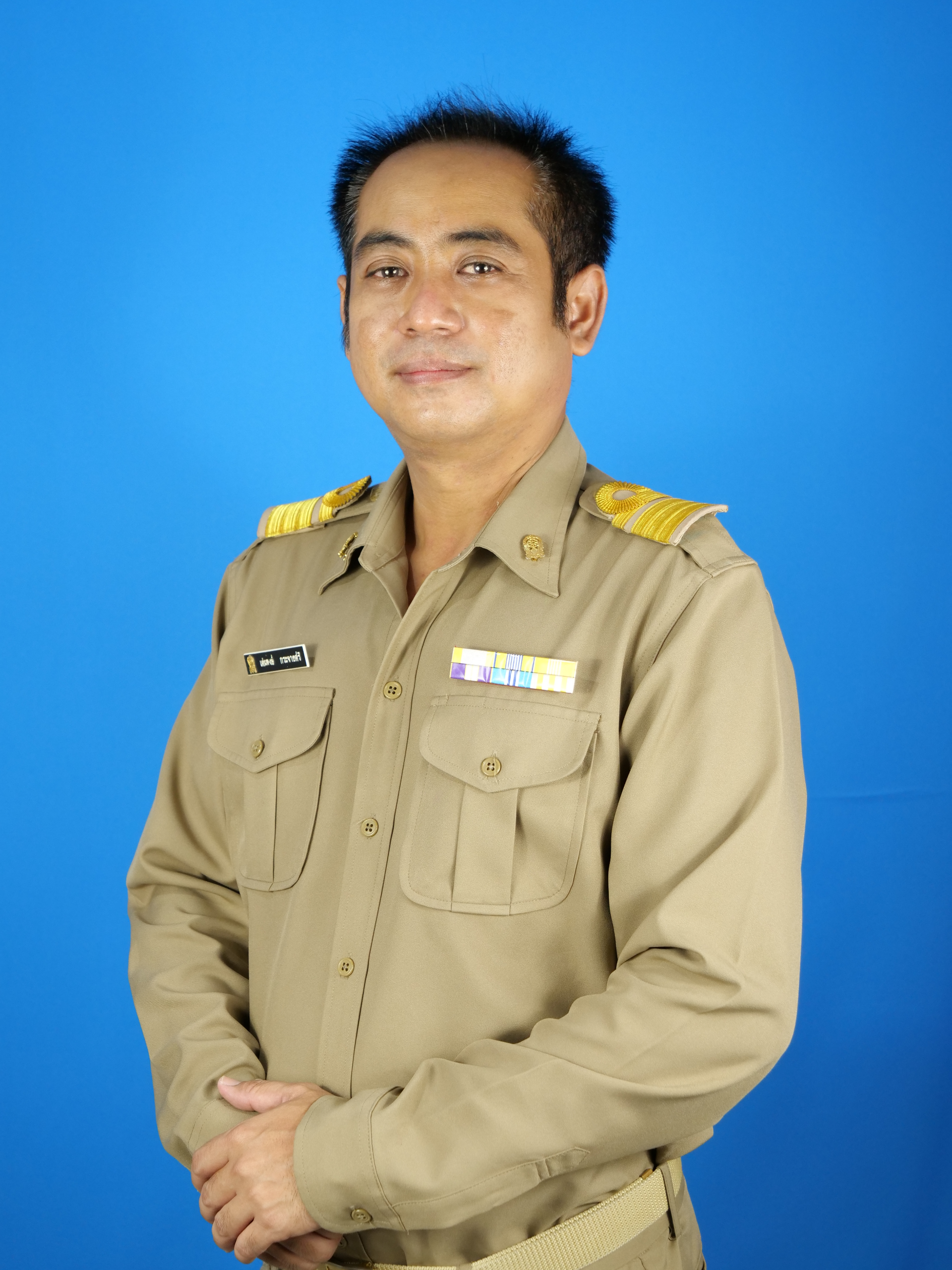 นายเด่นพงษ์ กระจายศรี